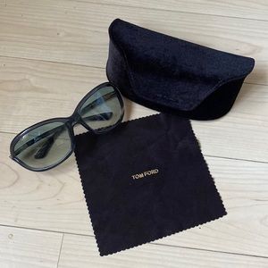 TOM FORD jennifer tf8 sunglasses black